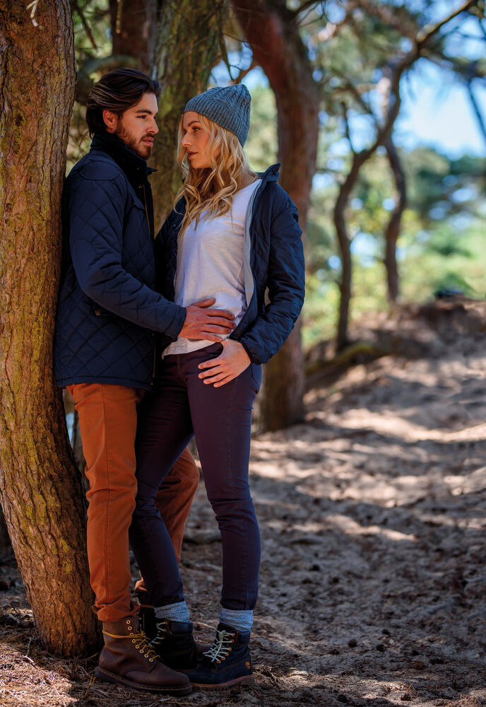 Officer från James Harvest