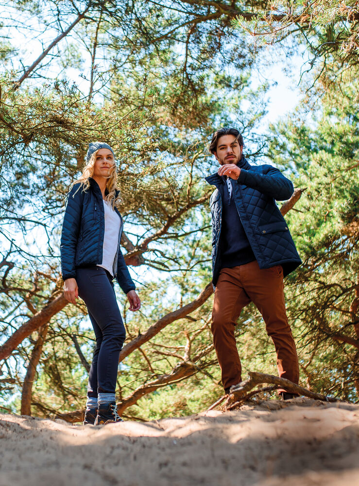 Officer från James Harvest