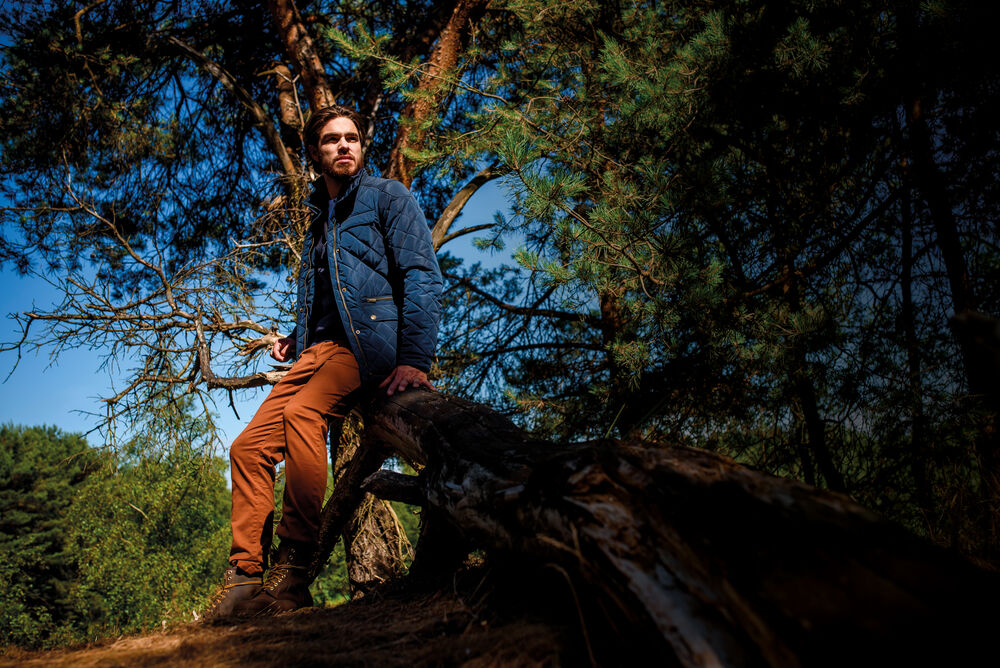 Officer från James Harvest