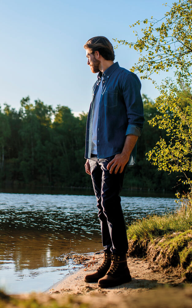 Officer från James Harvest