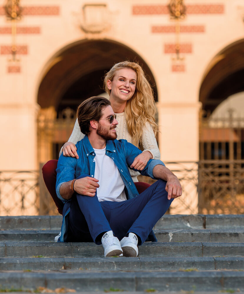 Officer från James Harvest