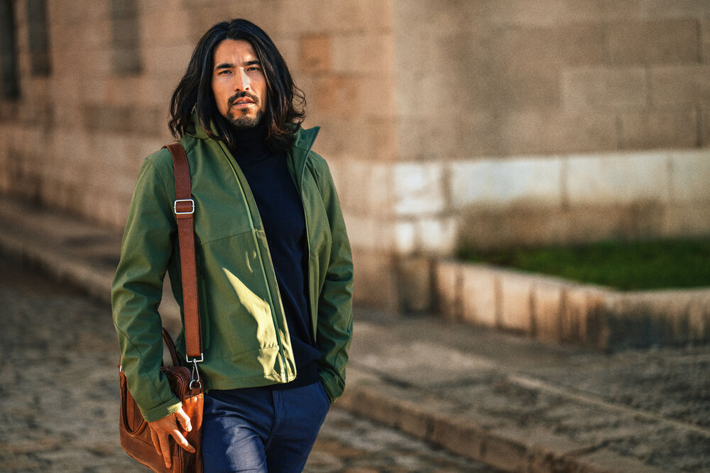 Officer från James Harvest