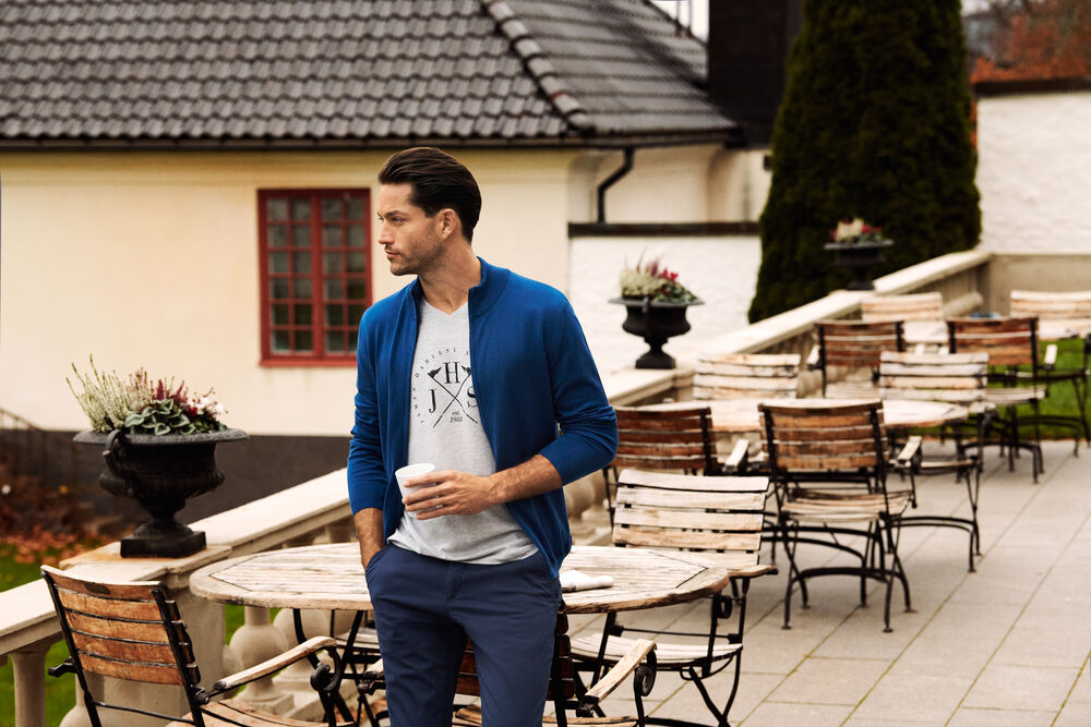 American V från James Harvest