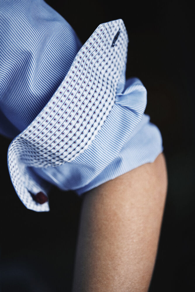 Red Bow 24 Woman från J.Harvest & Frost