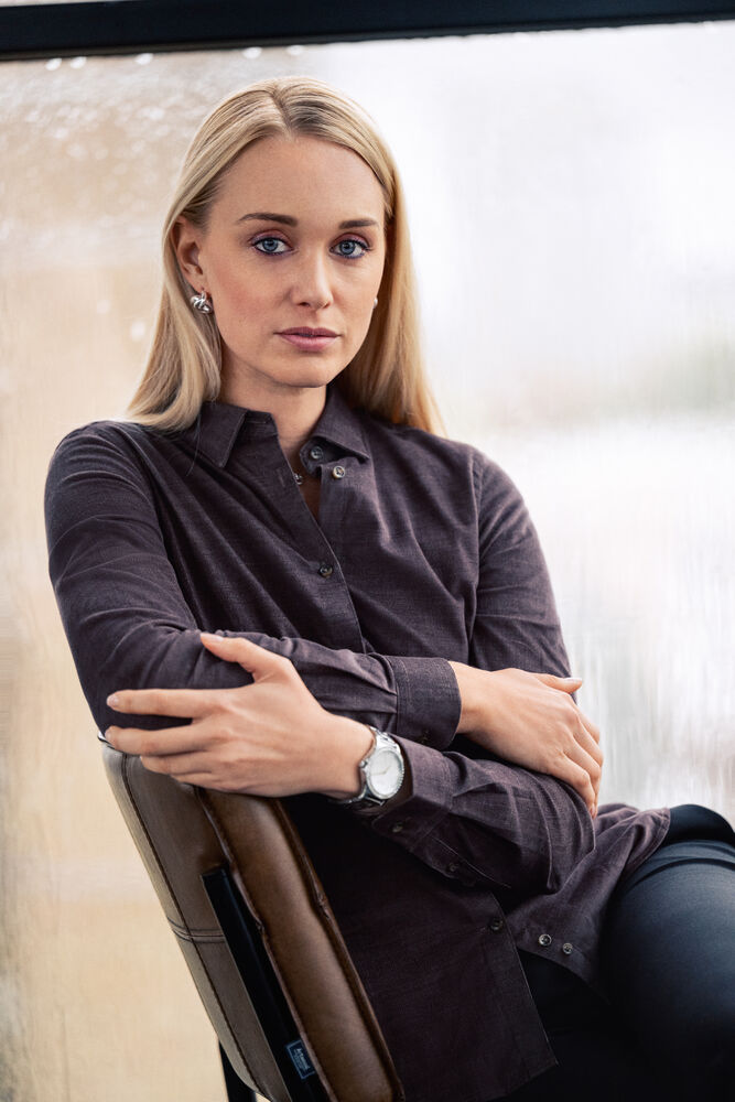 IB134 Micro Cord Woman Contemporary från J.Harvest & Frost